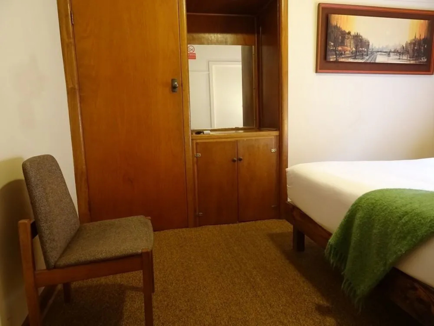 Hepburn Springs Chalet