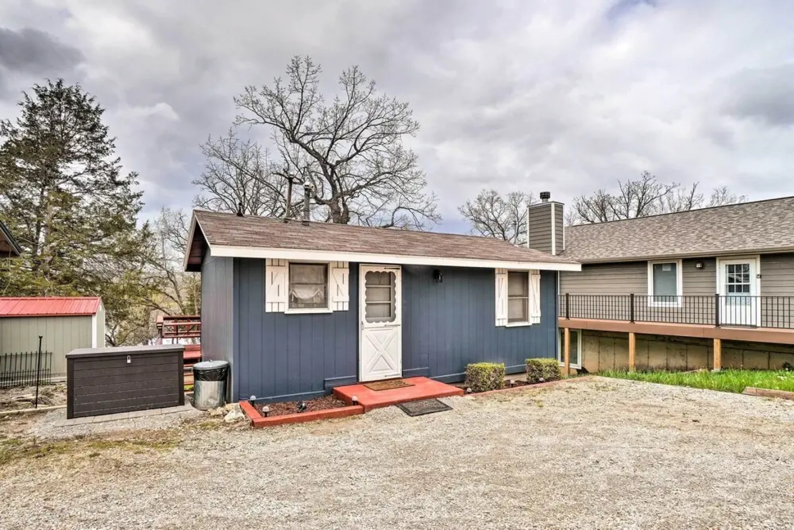 Quaint Table Rock Lake Hideout w/ Pool Access