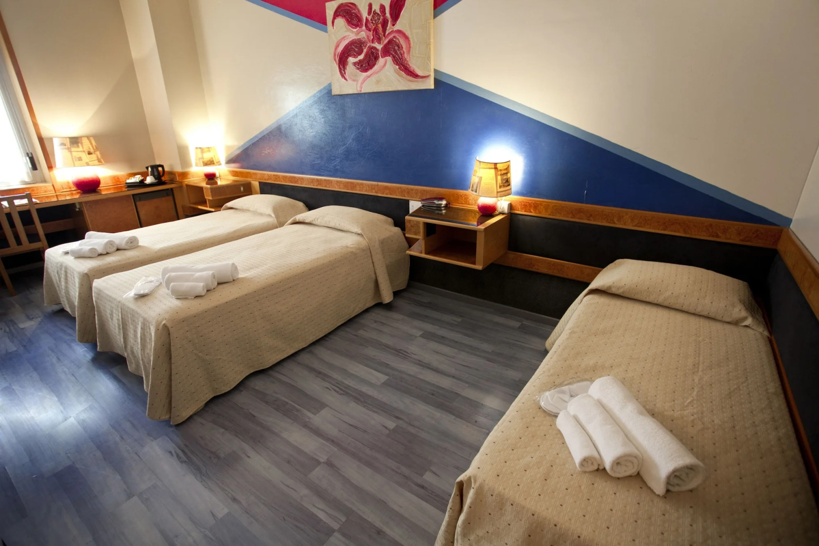 Отель Diplomatic