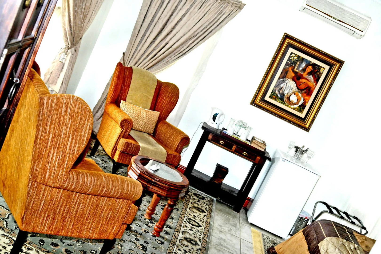 All Seasons Boutique Hotel