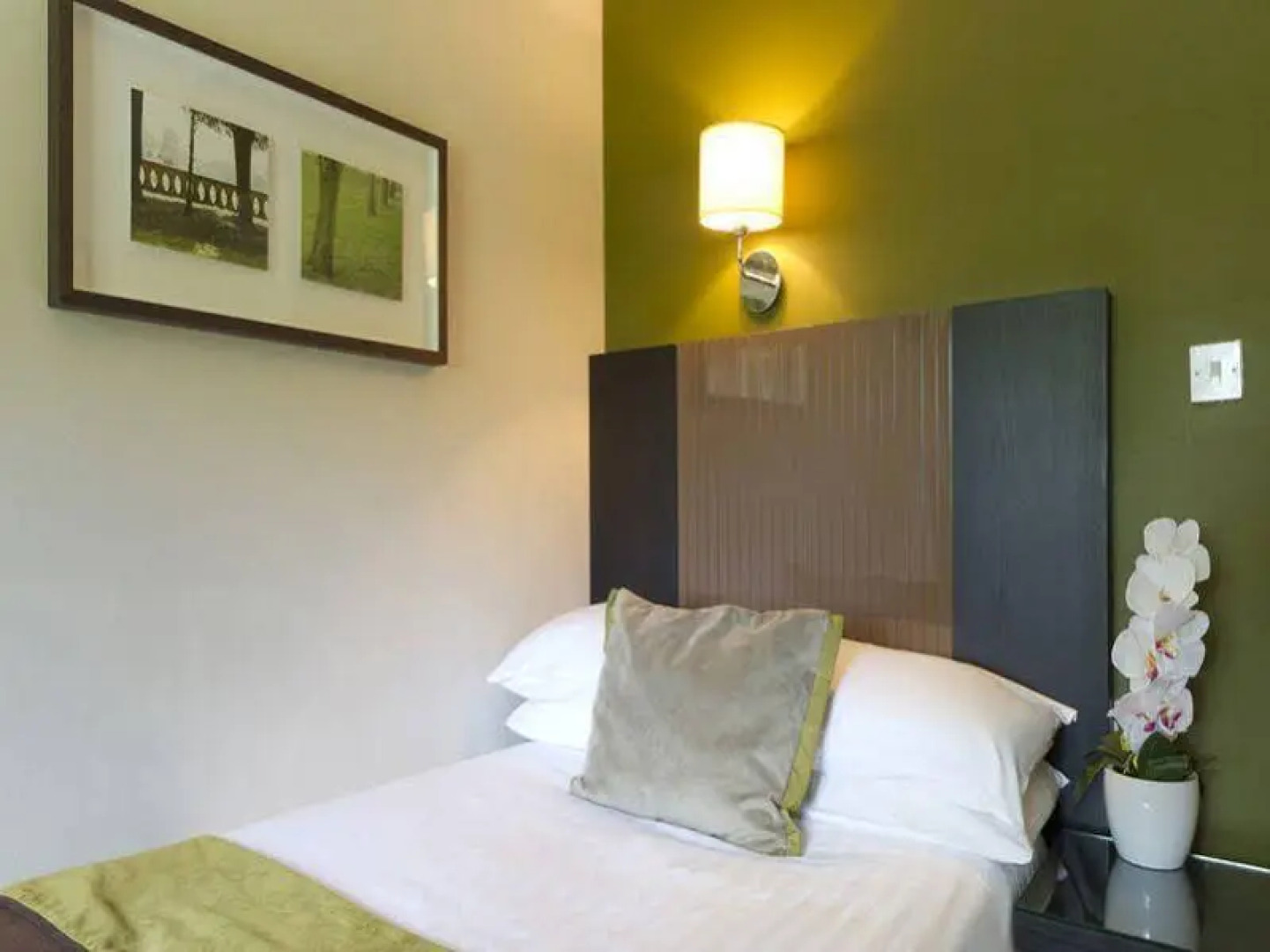 De Vere Venueshighfield Park