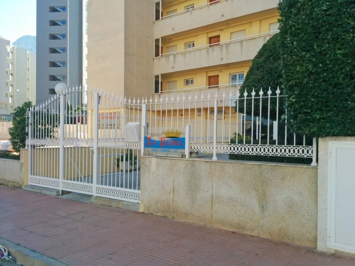 Apartamentos la Reina