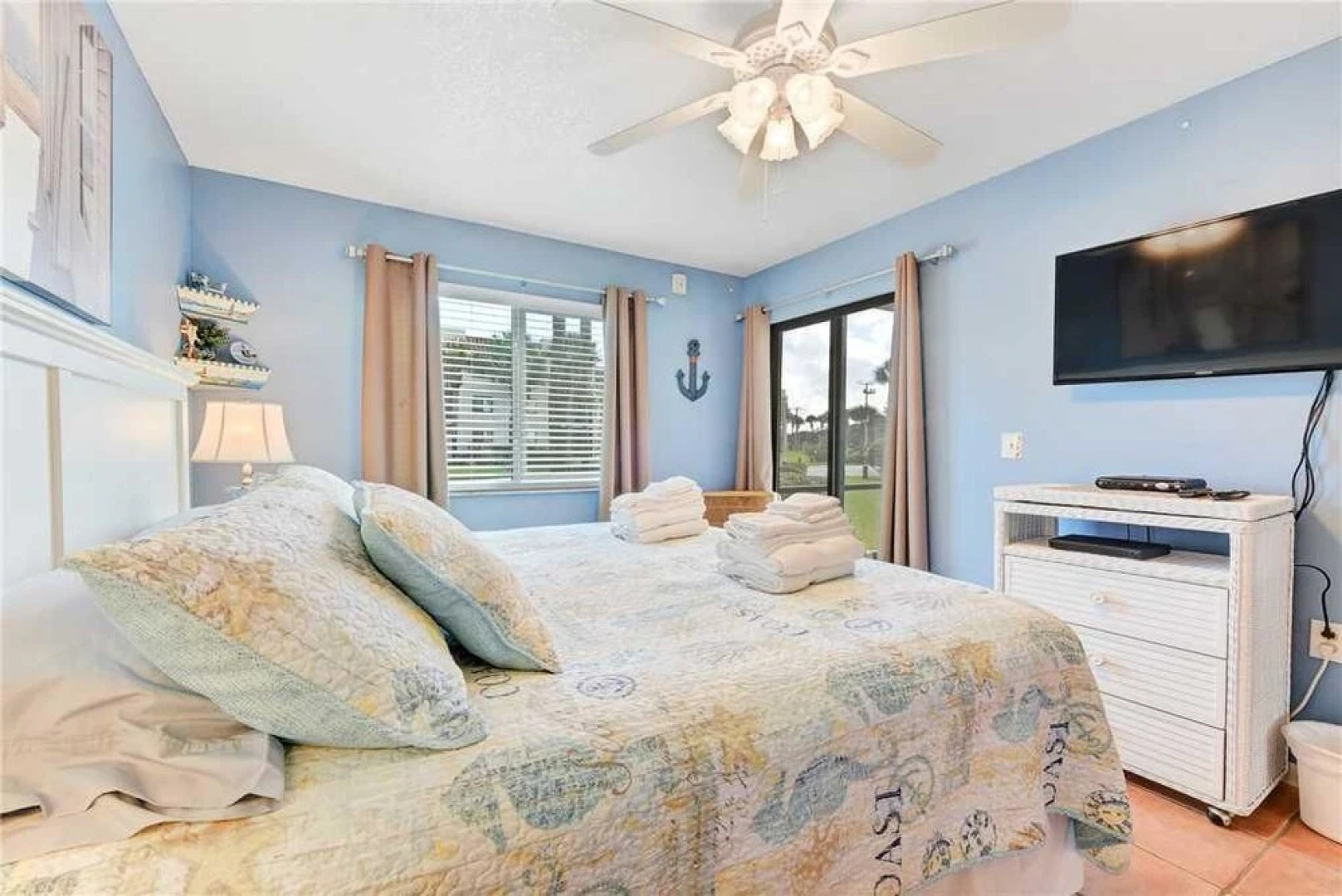 Ocean Village Club N14