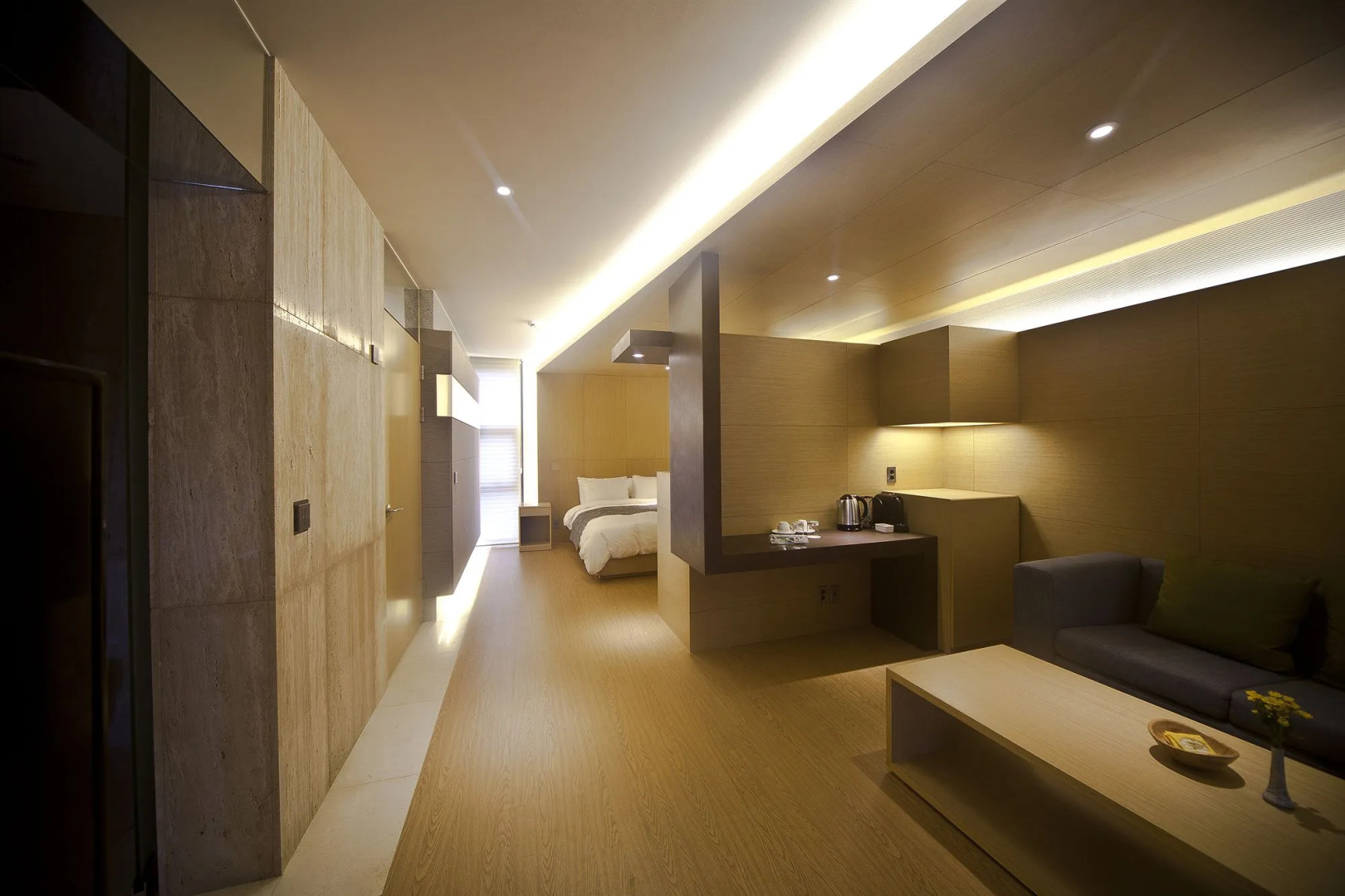 Luston Villa & Hotel