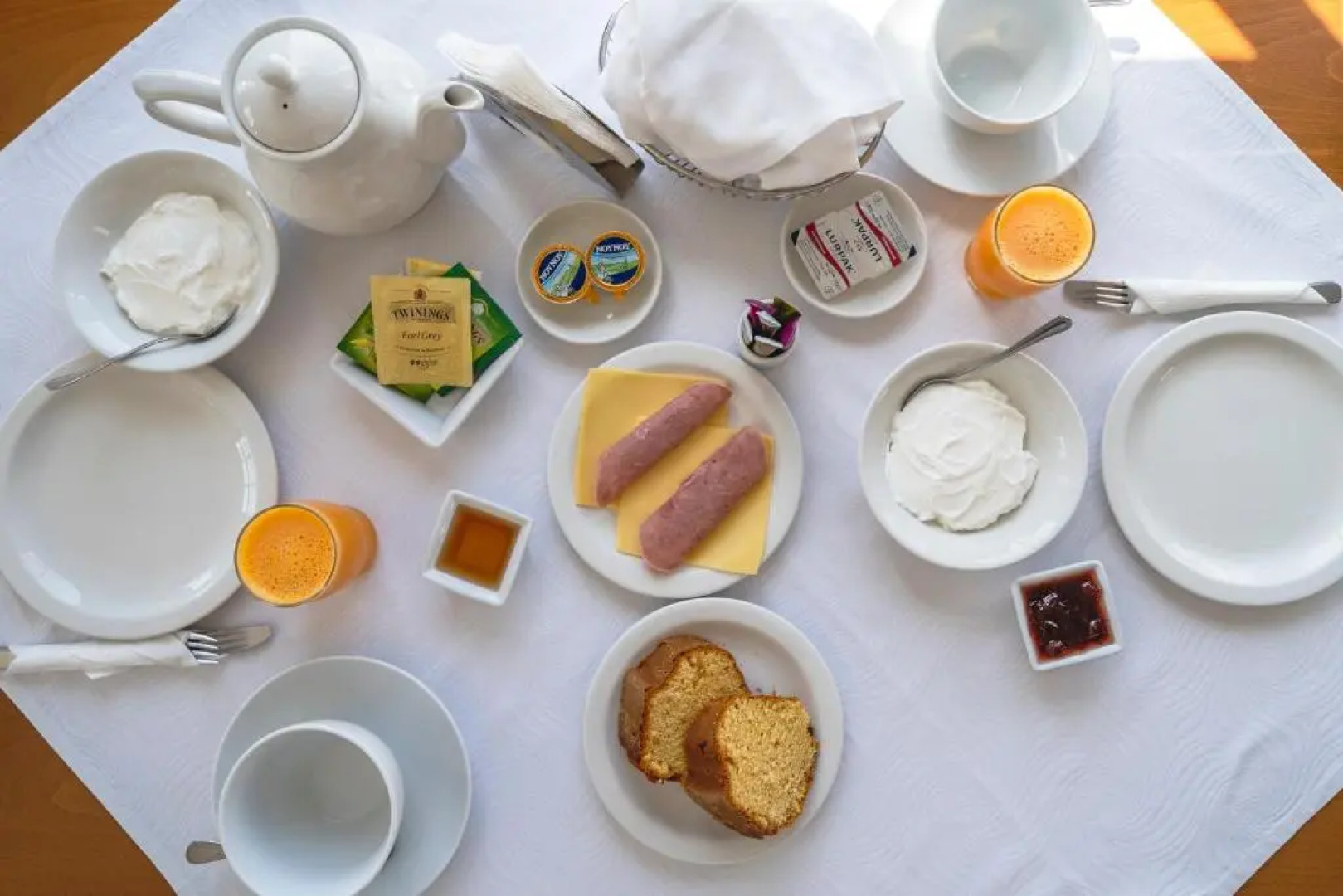 Apollon Village Hotel