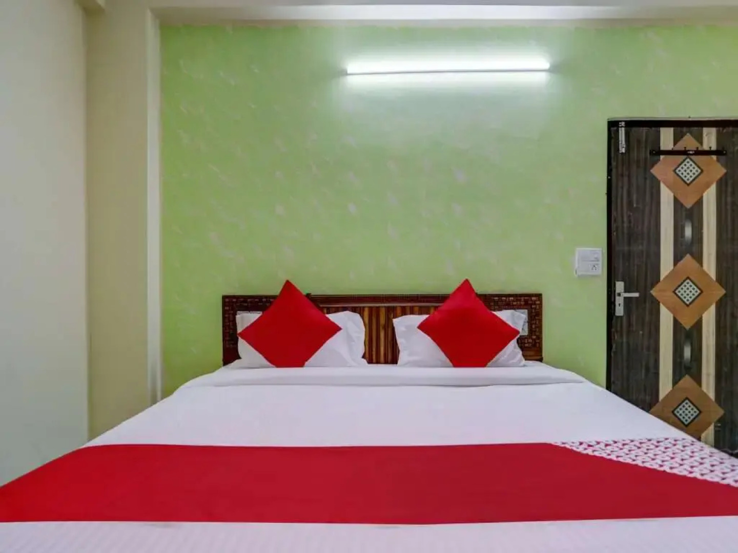 Oyo 75124 Hotel Rama Deluxe