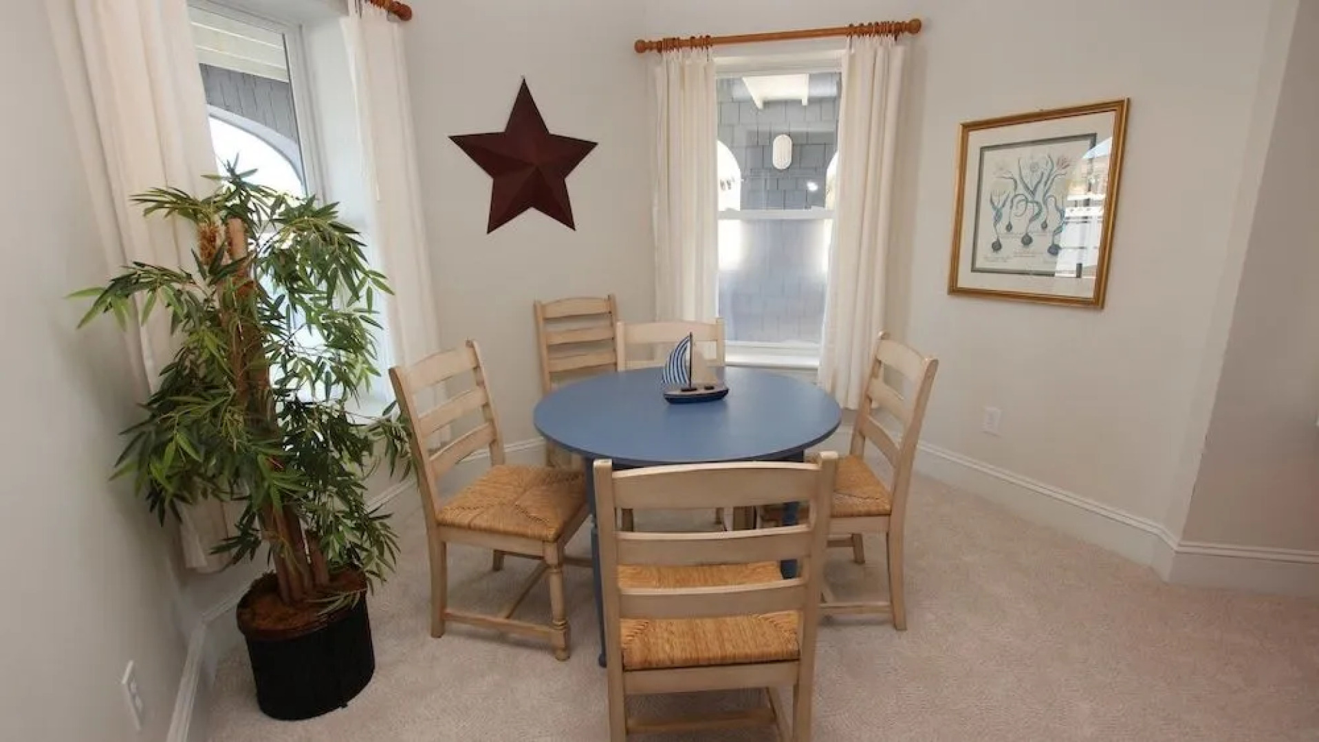 Life's a Beach - 6 Br Home