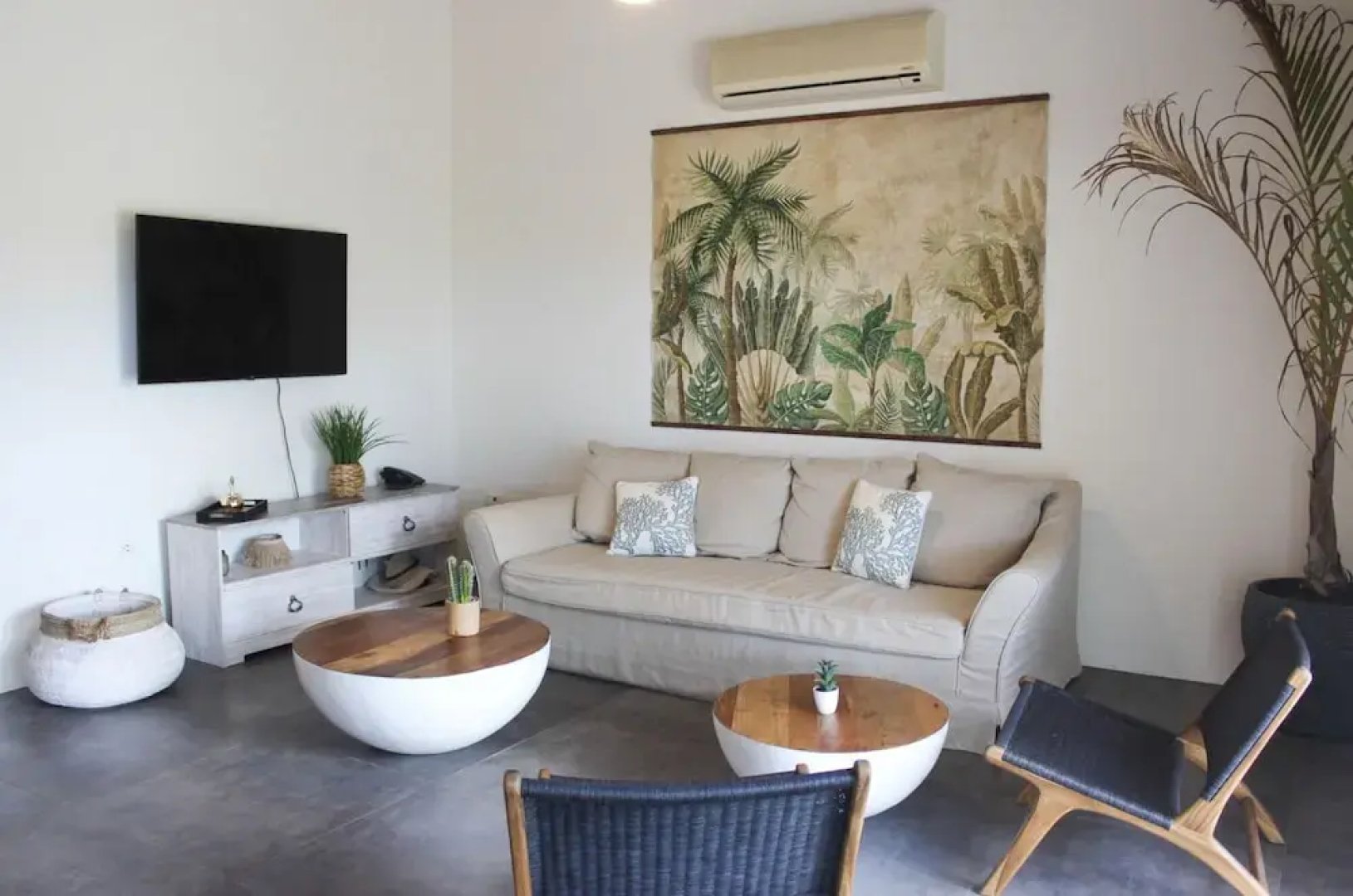 Coco's Beach House