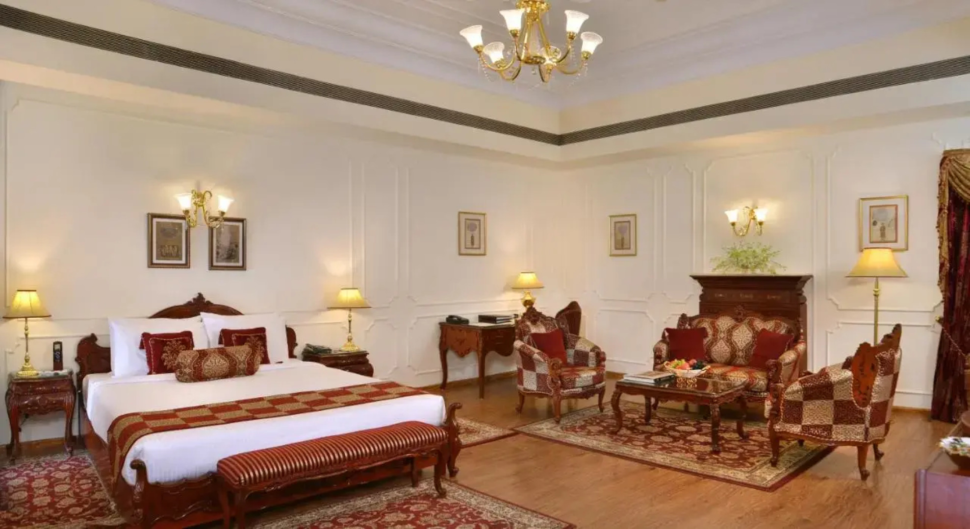 Noor-Us-Sabah Palace