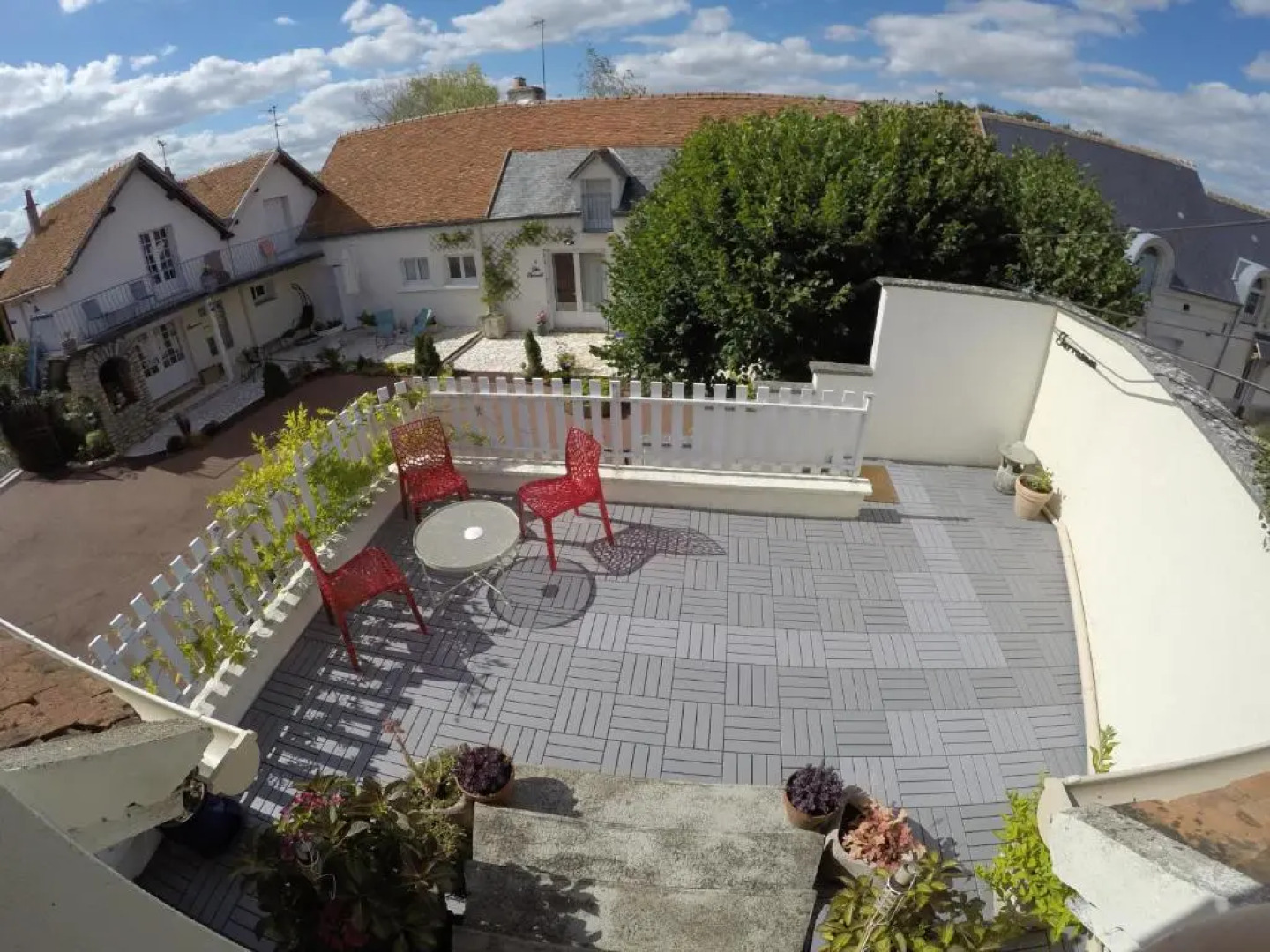 Guest House "Près des Montgolfières"