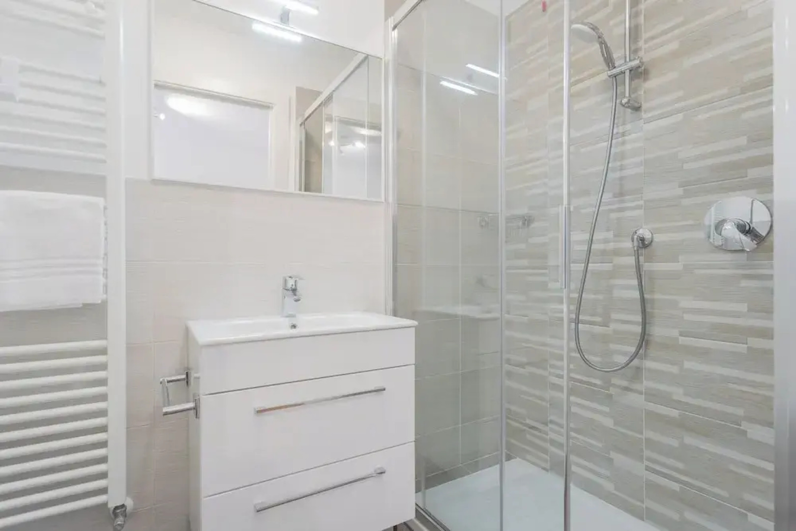 Pozzo Vertical Apartment With Garden and Parking by Rent all Como