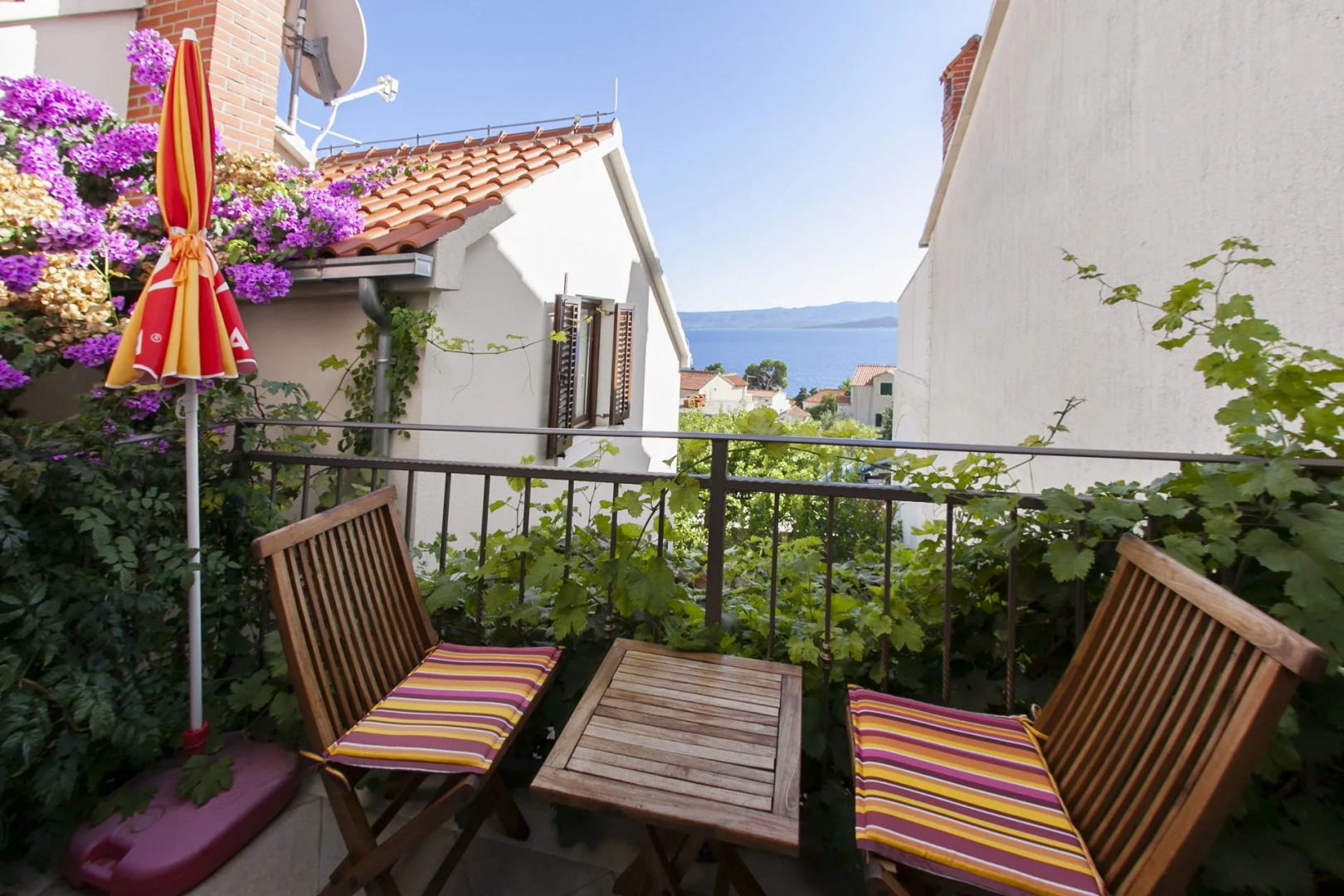 Apartment Ton - 200m from the sea: A2 Bol, Island Brac