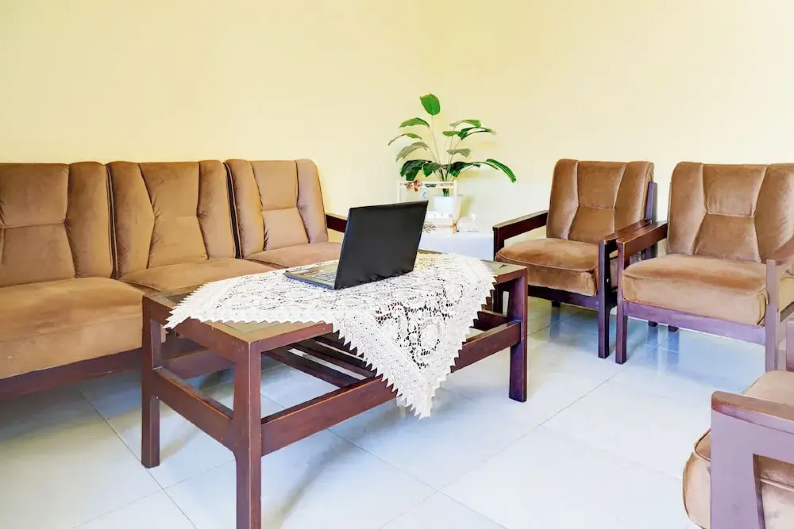 Hotel O MIOXIO Syariah Kost