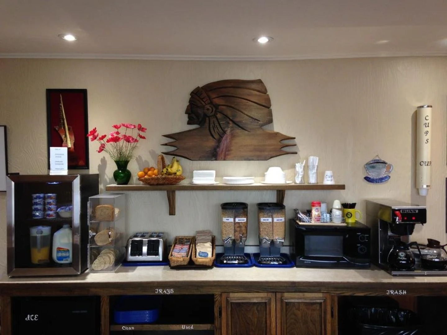 Indianhead Ironwood Motel