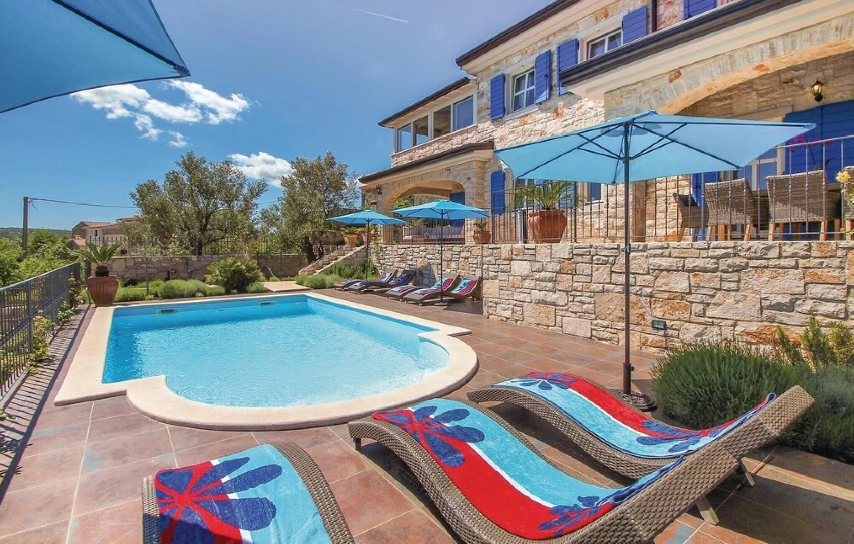 Nice Home in Malinska With Wifi and 5 Bedrooms