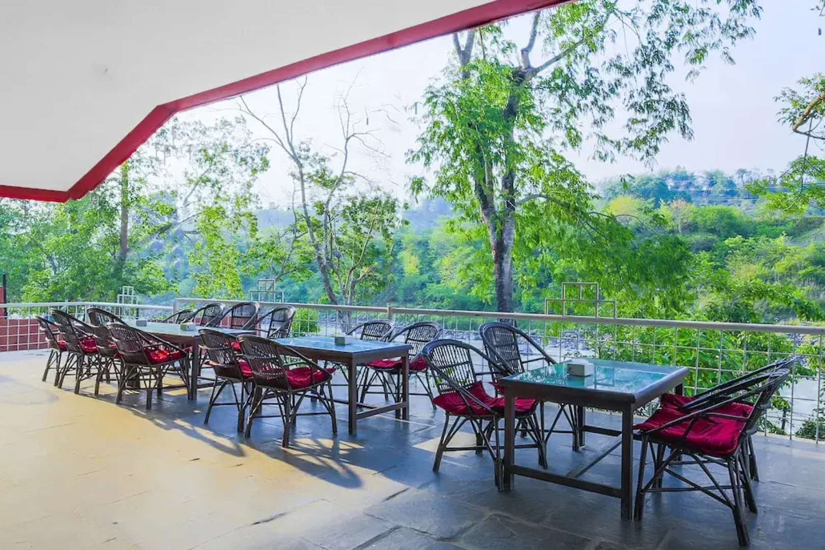 Marsyangdi River View Resort By OYO Rooms