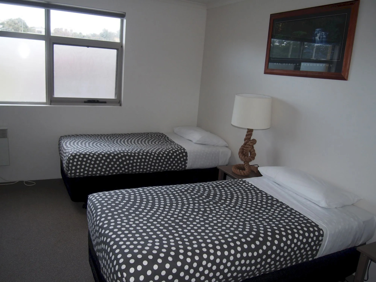 Sow and Piglets Guesthouse - Hostel