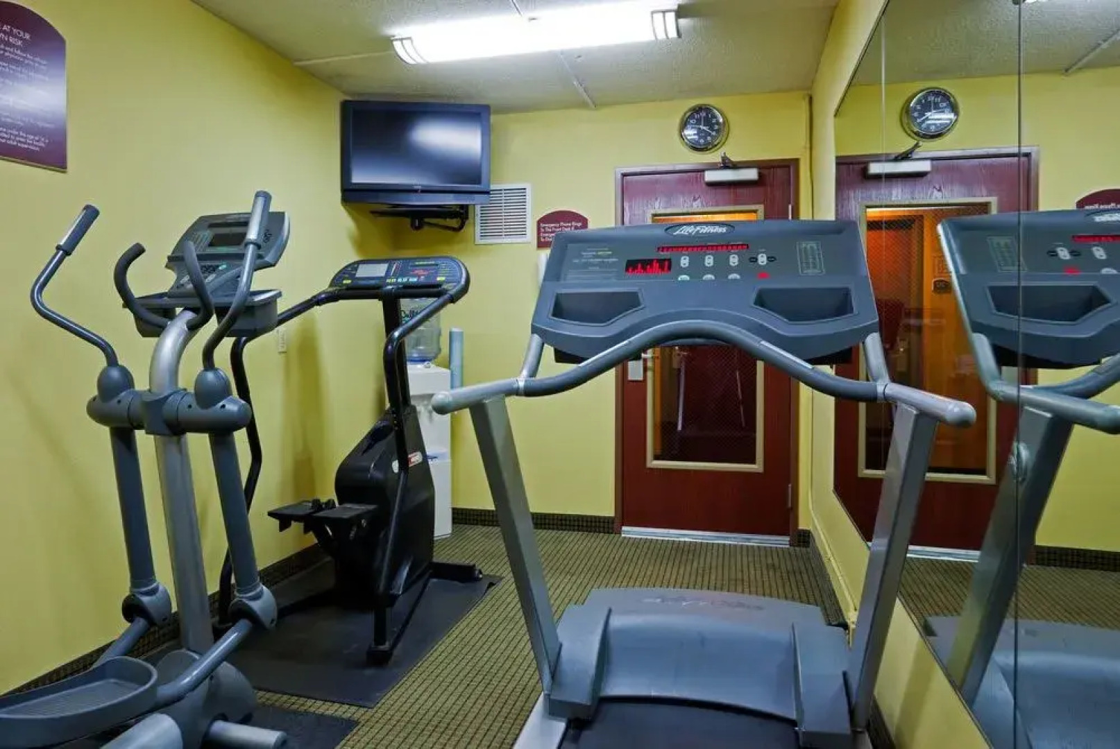 Holiday Inn Express & Suites Coon Rapids - Blaine Area