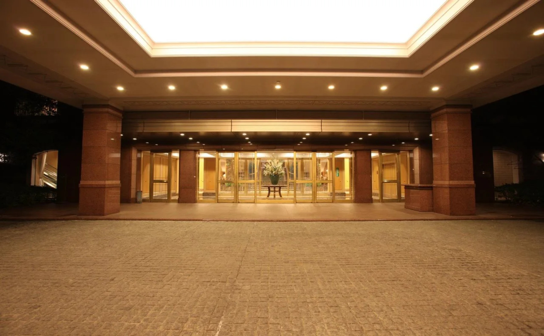 Okura Akademia Park Hotel