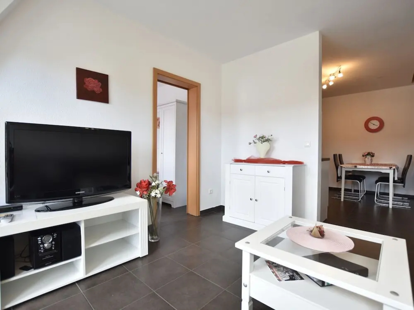 Modern Apartment in Ostseebad Boltenhagen Near Forest