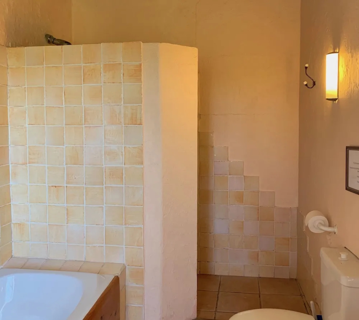 Beautiful Rustic Farmhouse Apartment With Pool