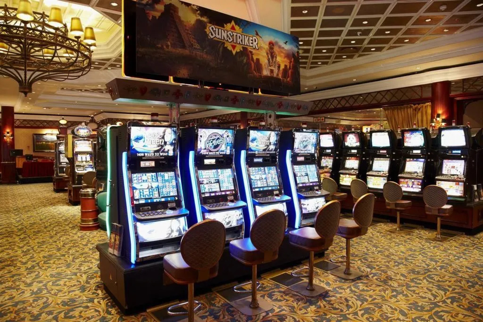 Golden Valley Lodge & Casino