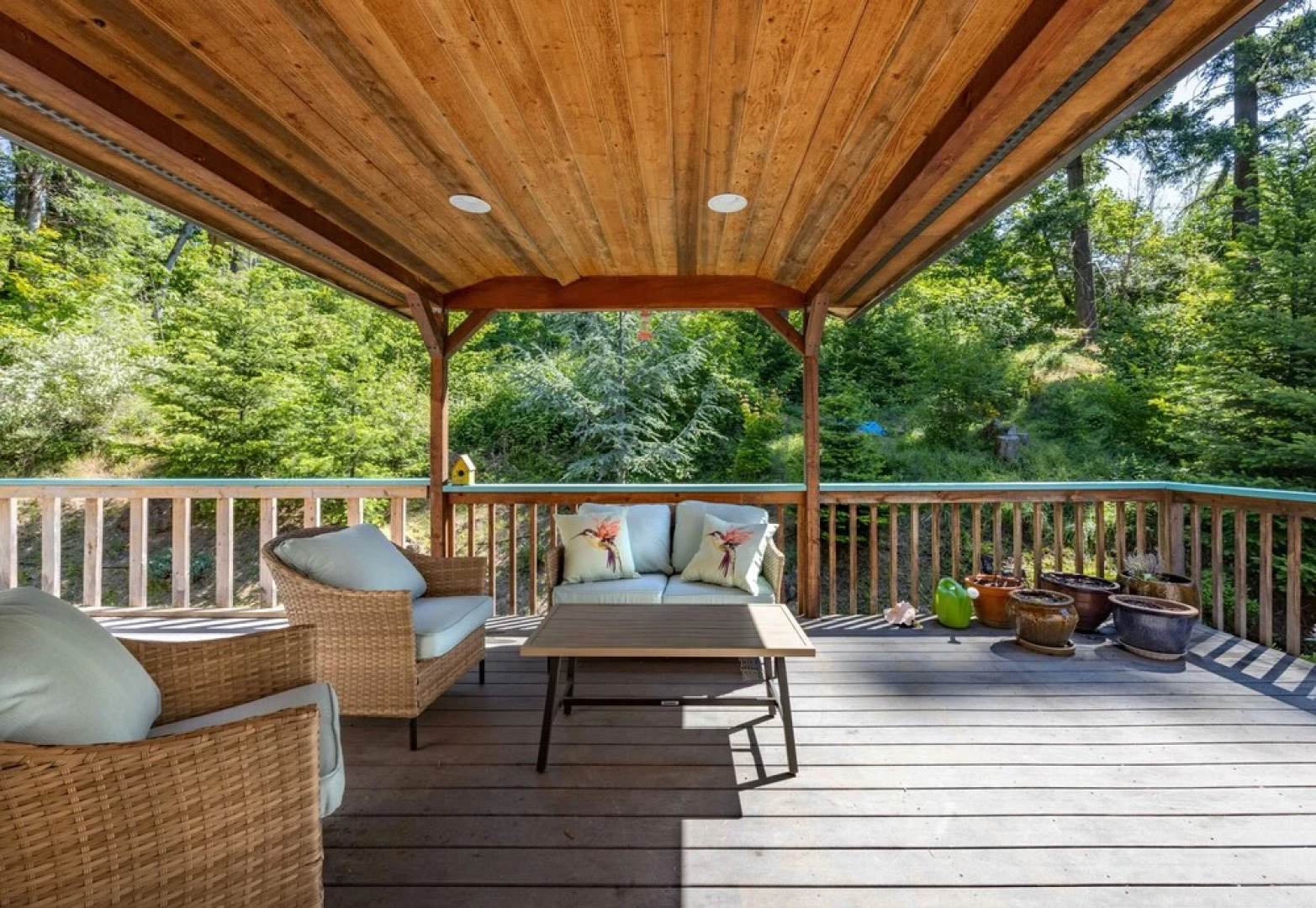 White Stag 4 Bedroom Home by RedAwning