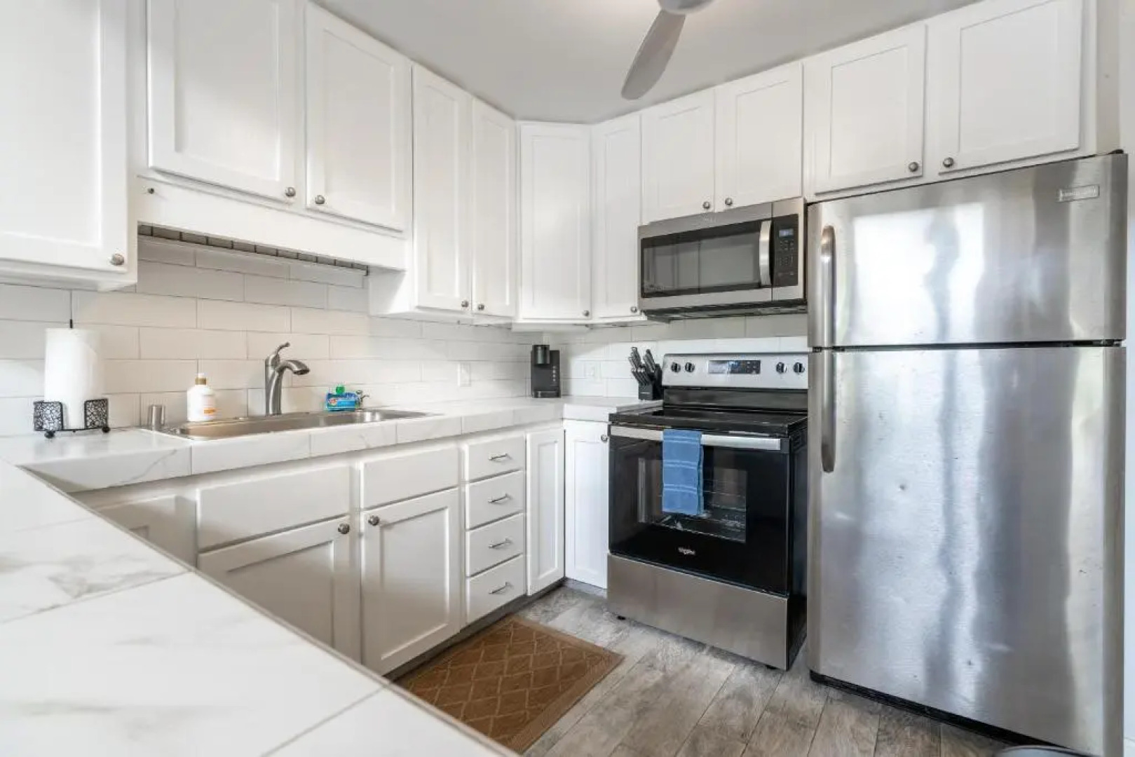 Rare 2 Bedroom + Loft Townhouse on the North Shore