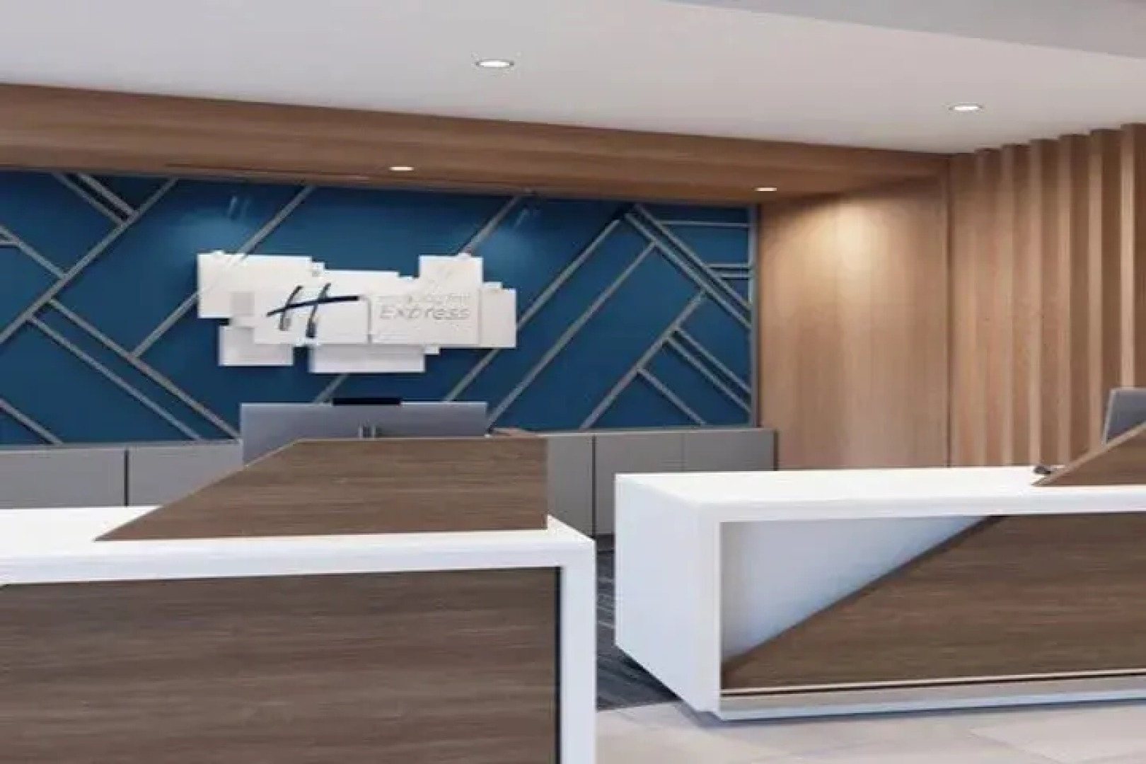 Holiday Inn Express & Suites DIAMOND