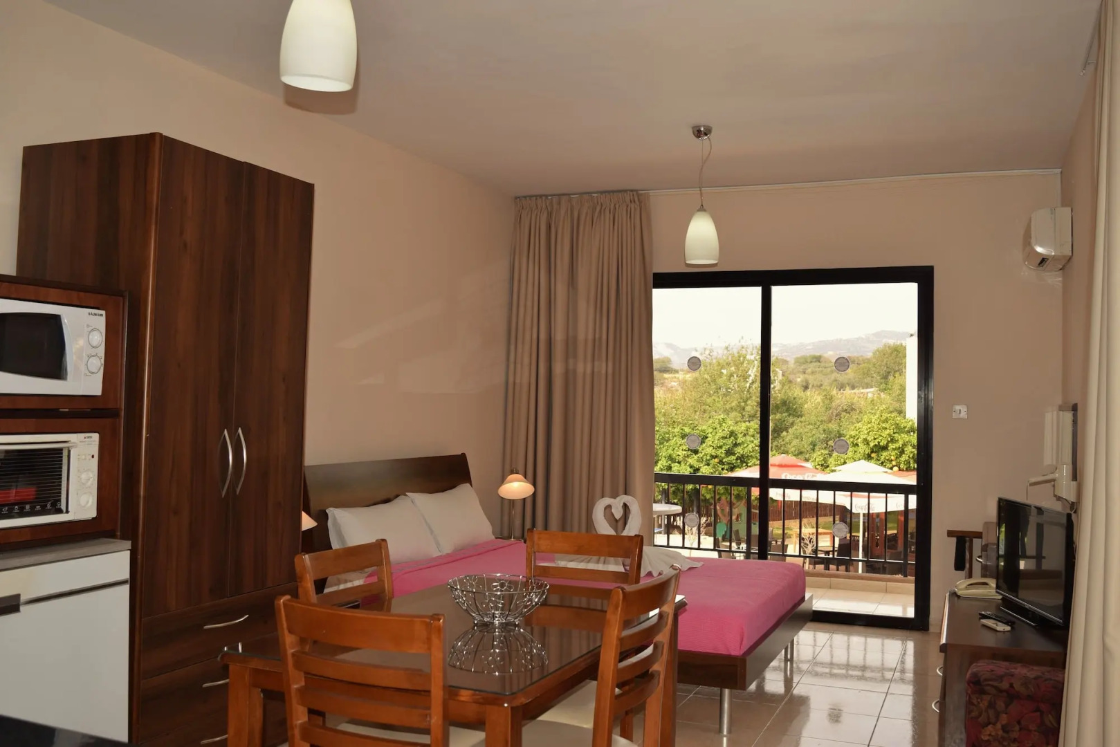 Anna Hotel Apartments