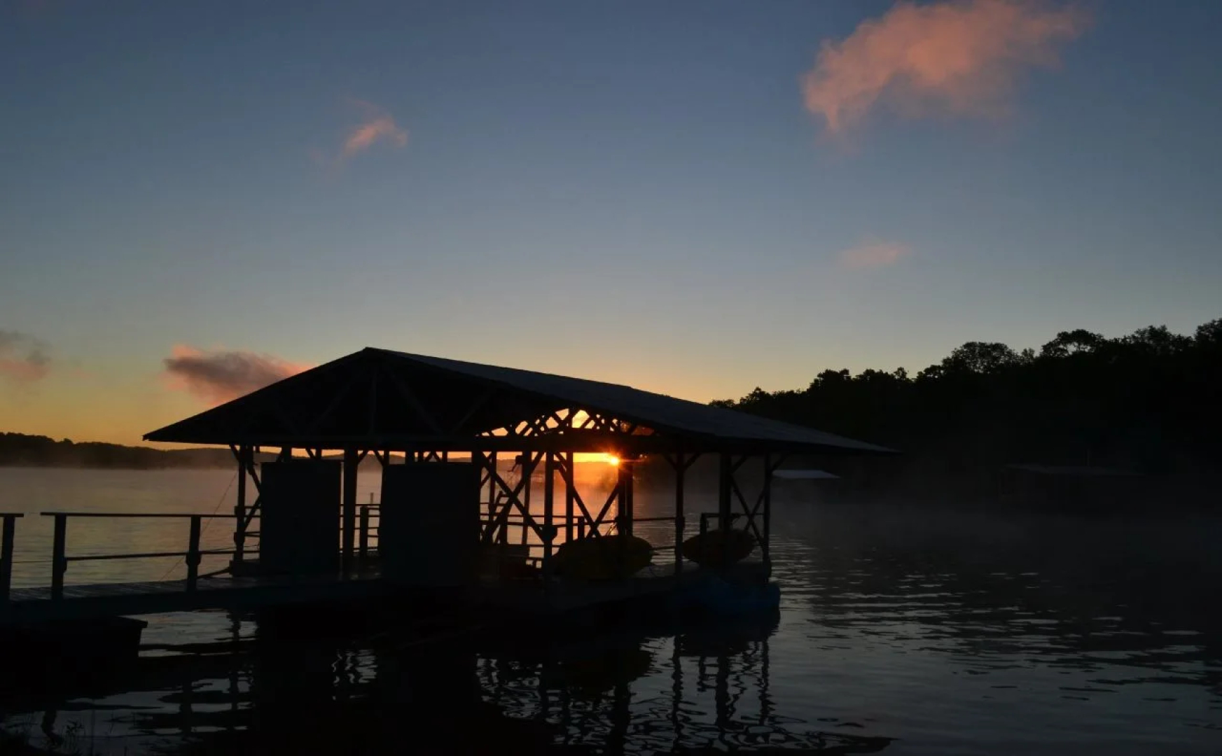 Anchor Inn on The Lake Bed and Breakfast