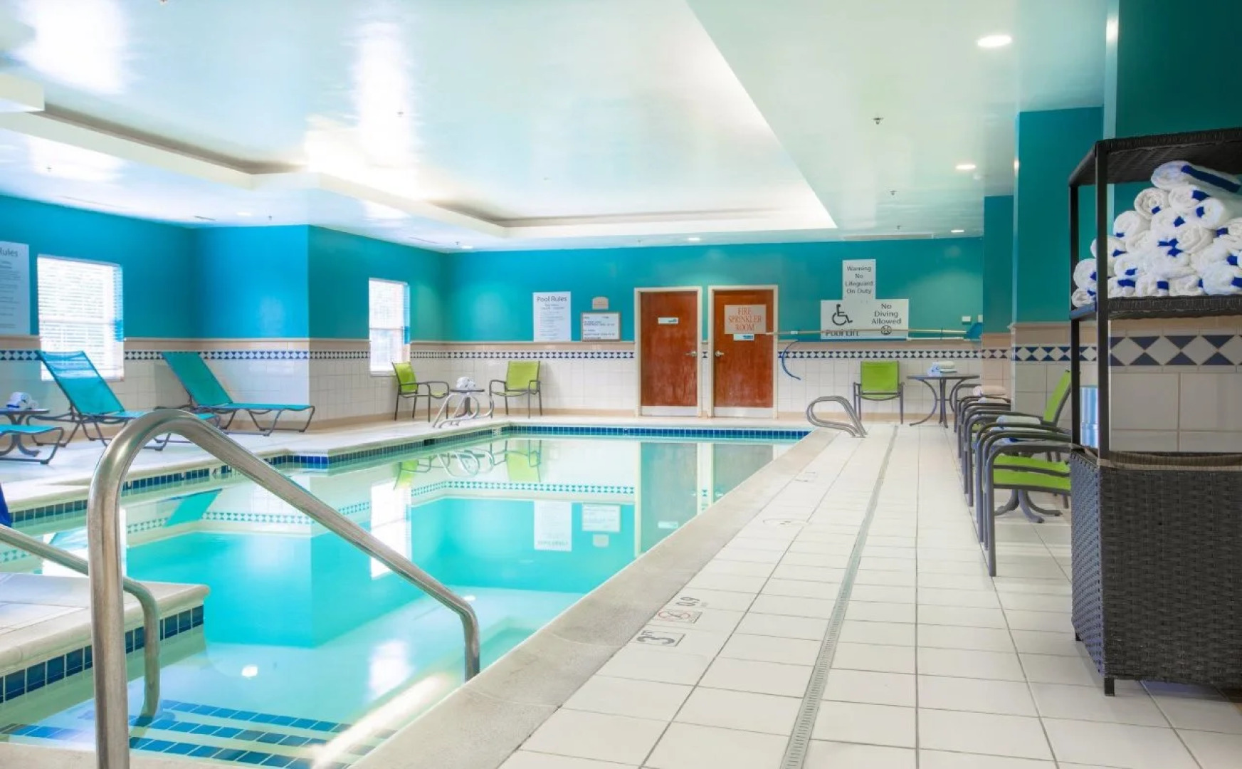 Holiday Inn Express & Suites Williamsburg by IHG