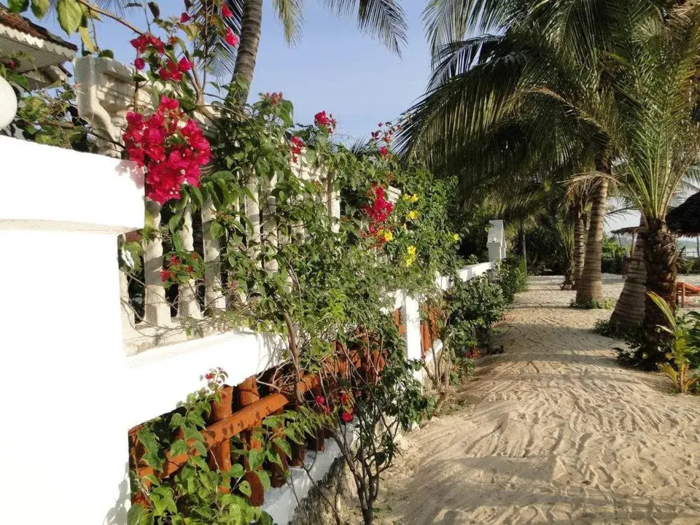 Pwani Silver Sand Beach Hotel