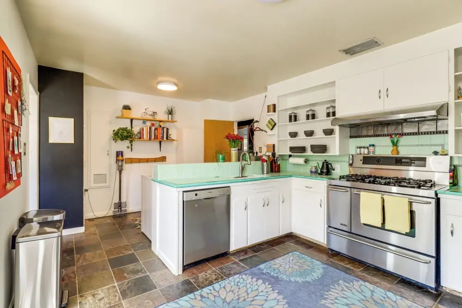 24 Mi to Slopes! Family Reno Home w/ Outdoor Oasis