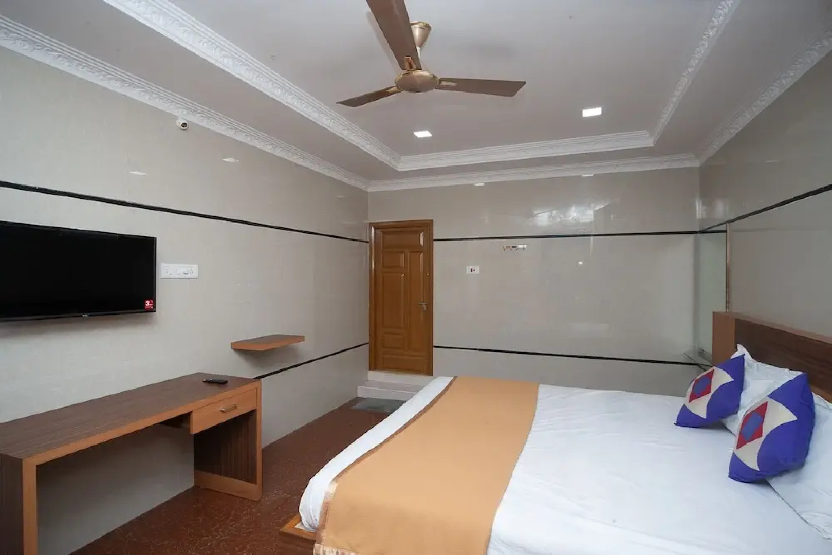 SPOT ON 30656 Sree Padma Residency