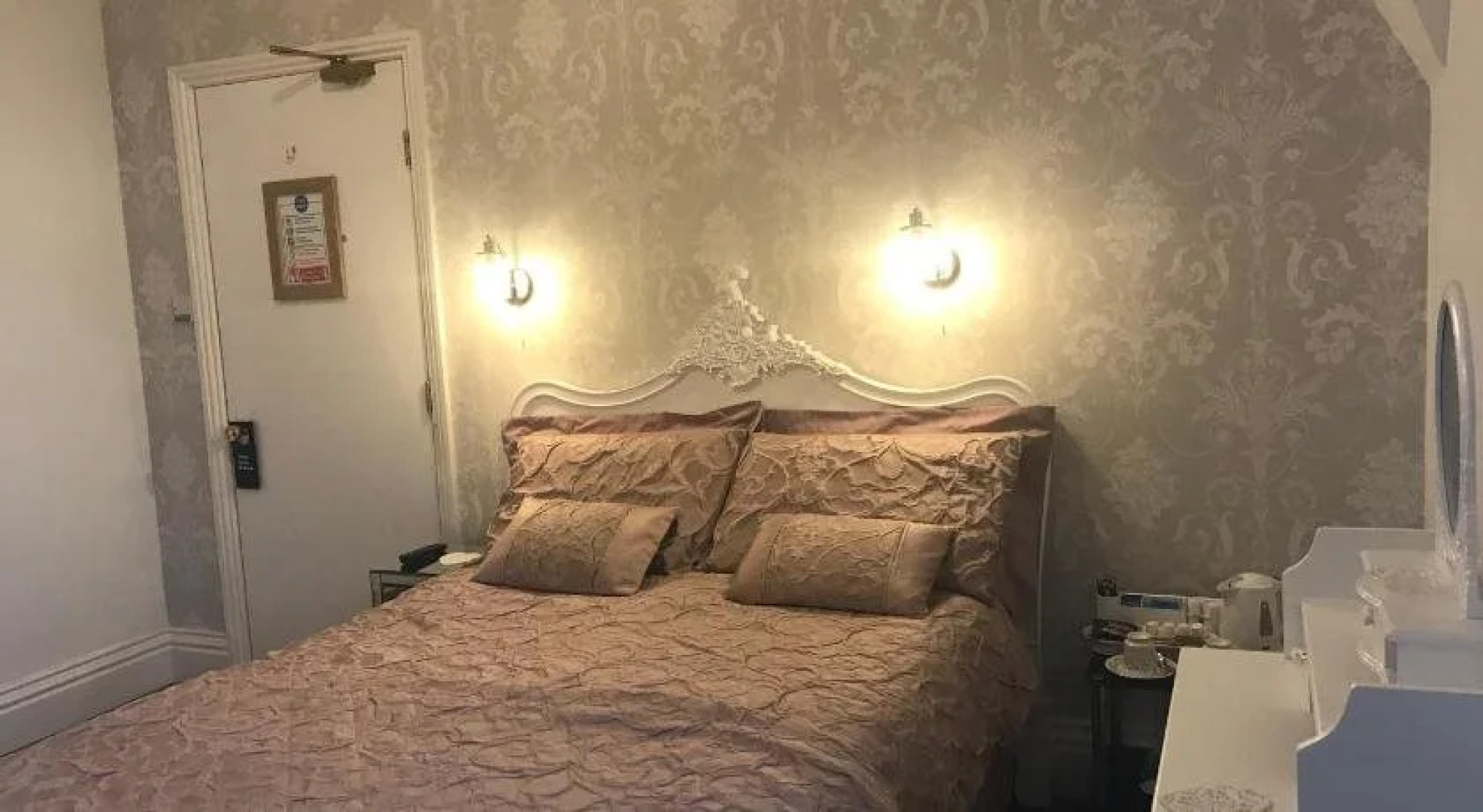 Glendale Guest House