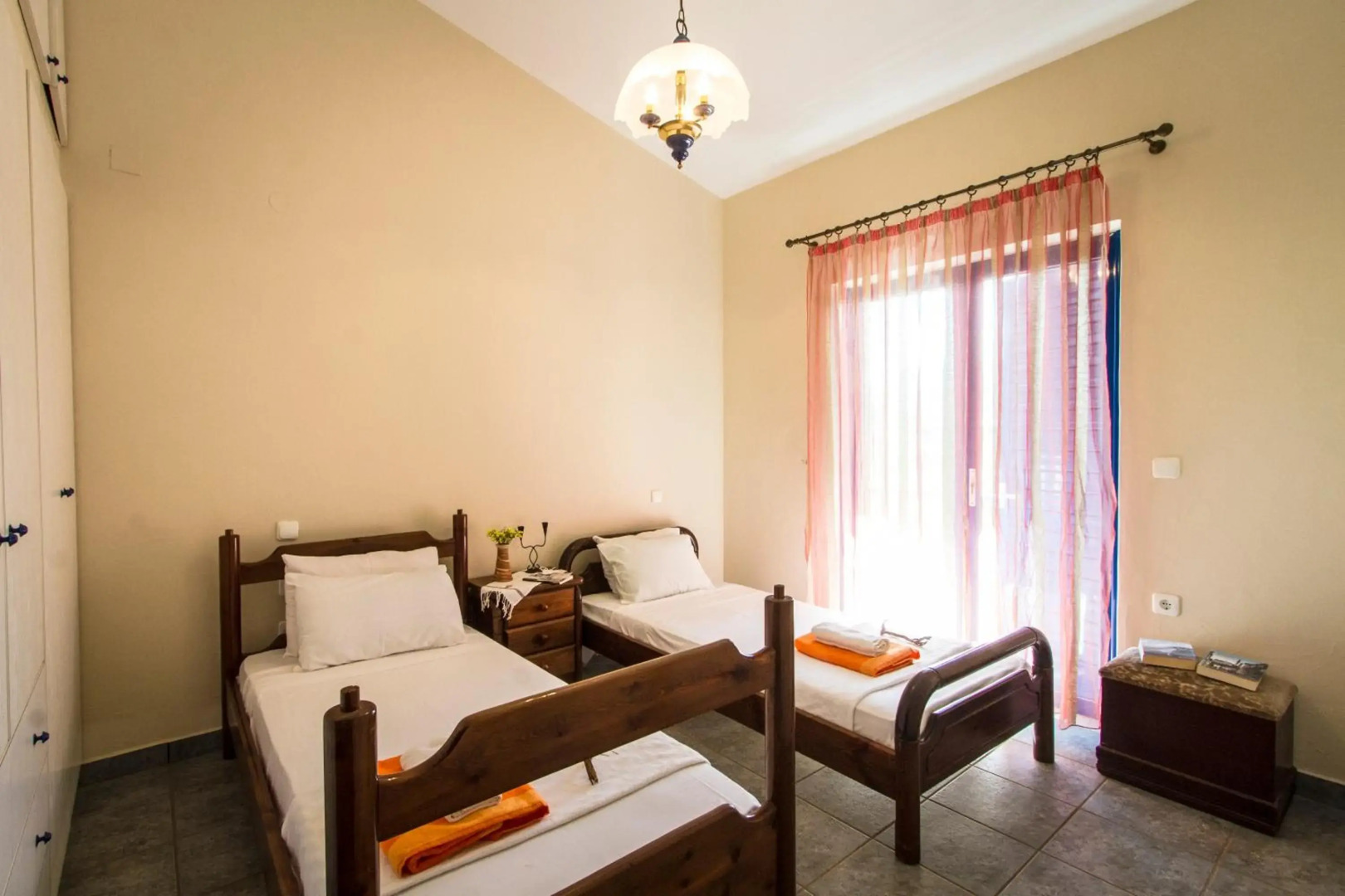 Mantilida Villa & Studio