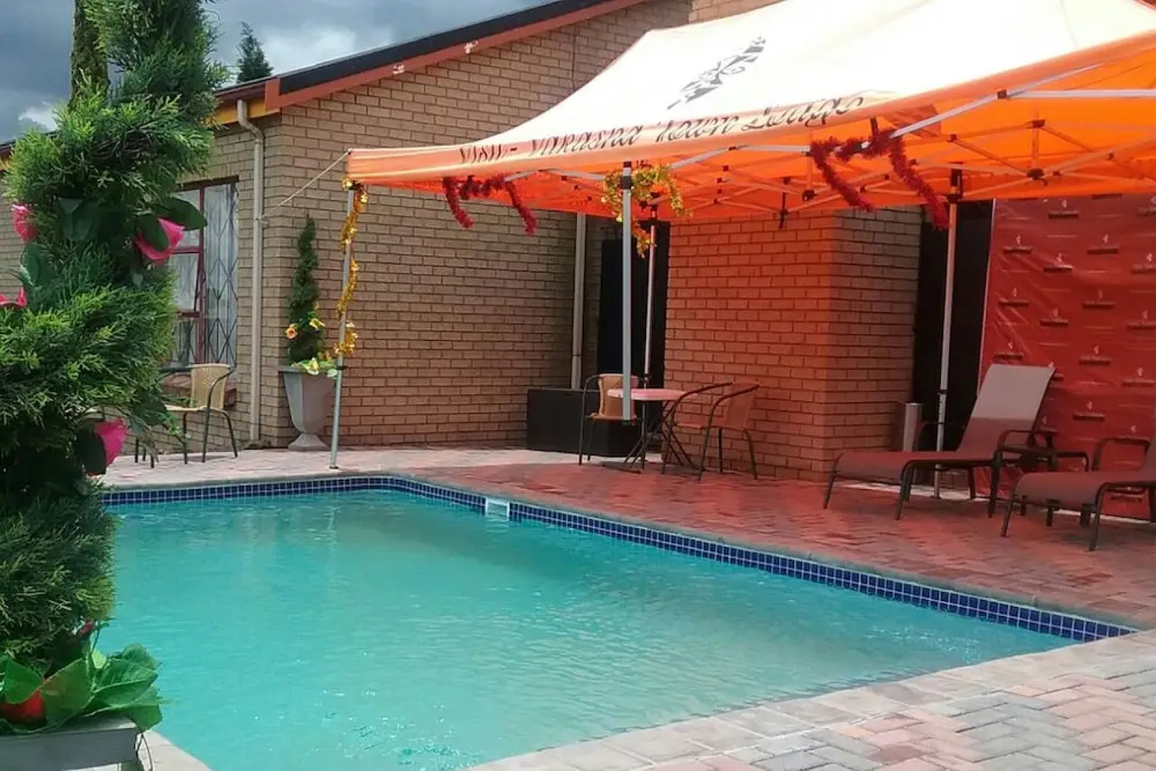 Visit Vakasha Guest Lodge 2