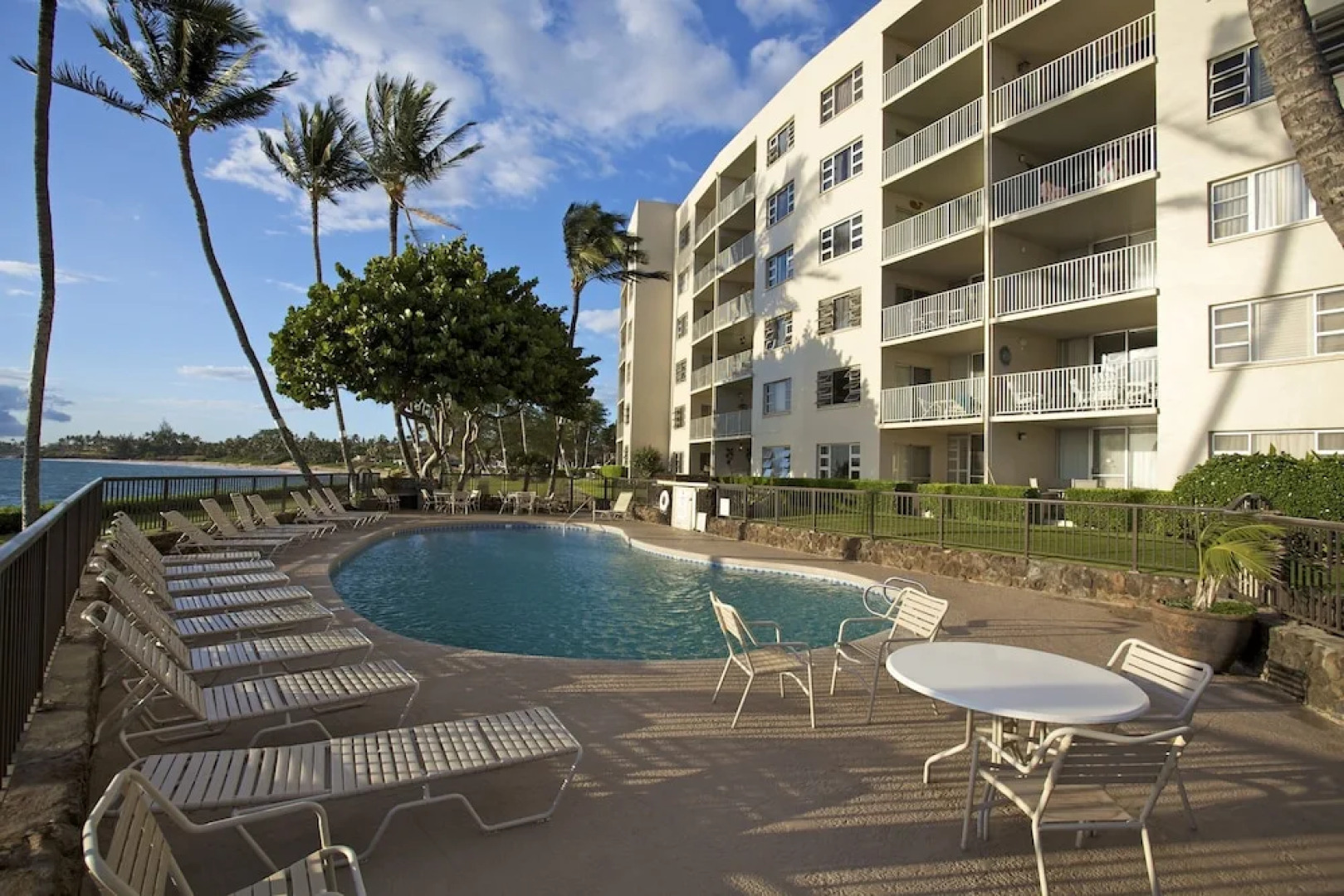 Royal Mauian - Maui Condo & Home