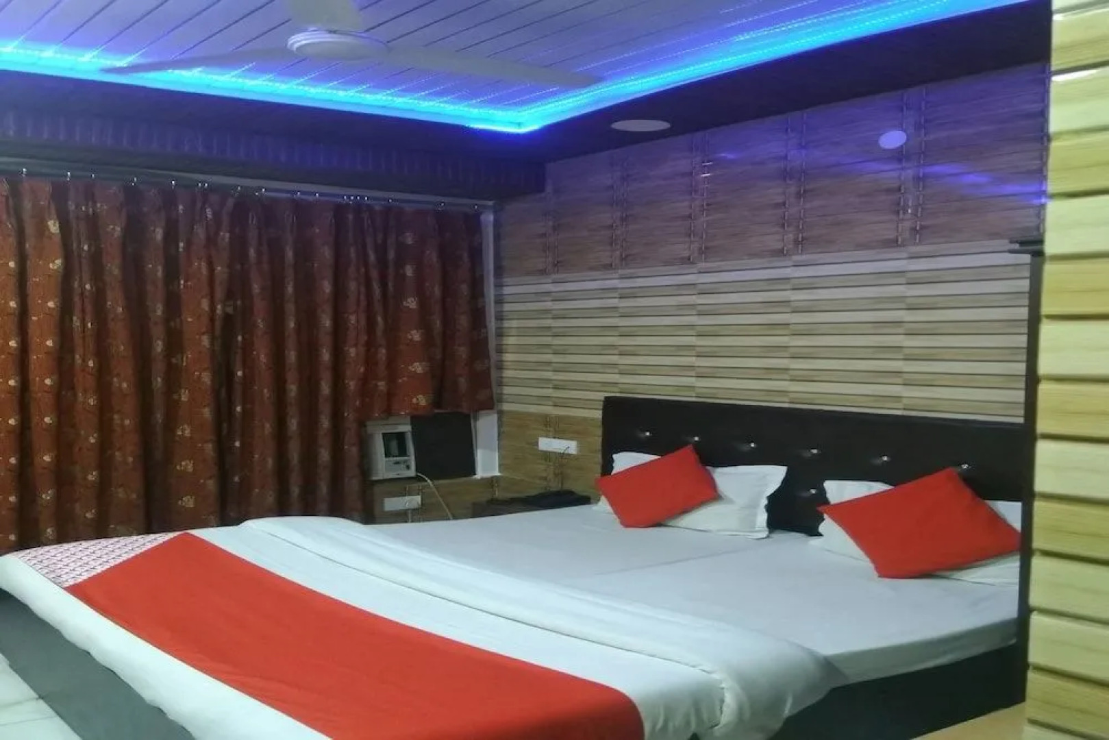 OYO Flagship 23665 Hotel Ajay