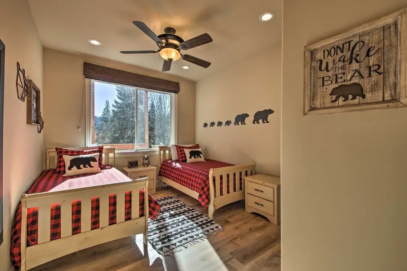 Sugar Bear Lodge w/ Game Room - 5 Mi to Village!