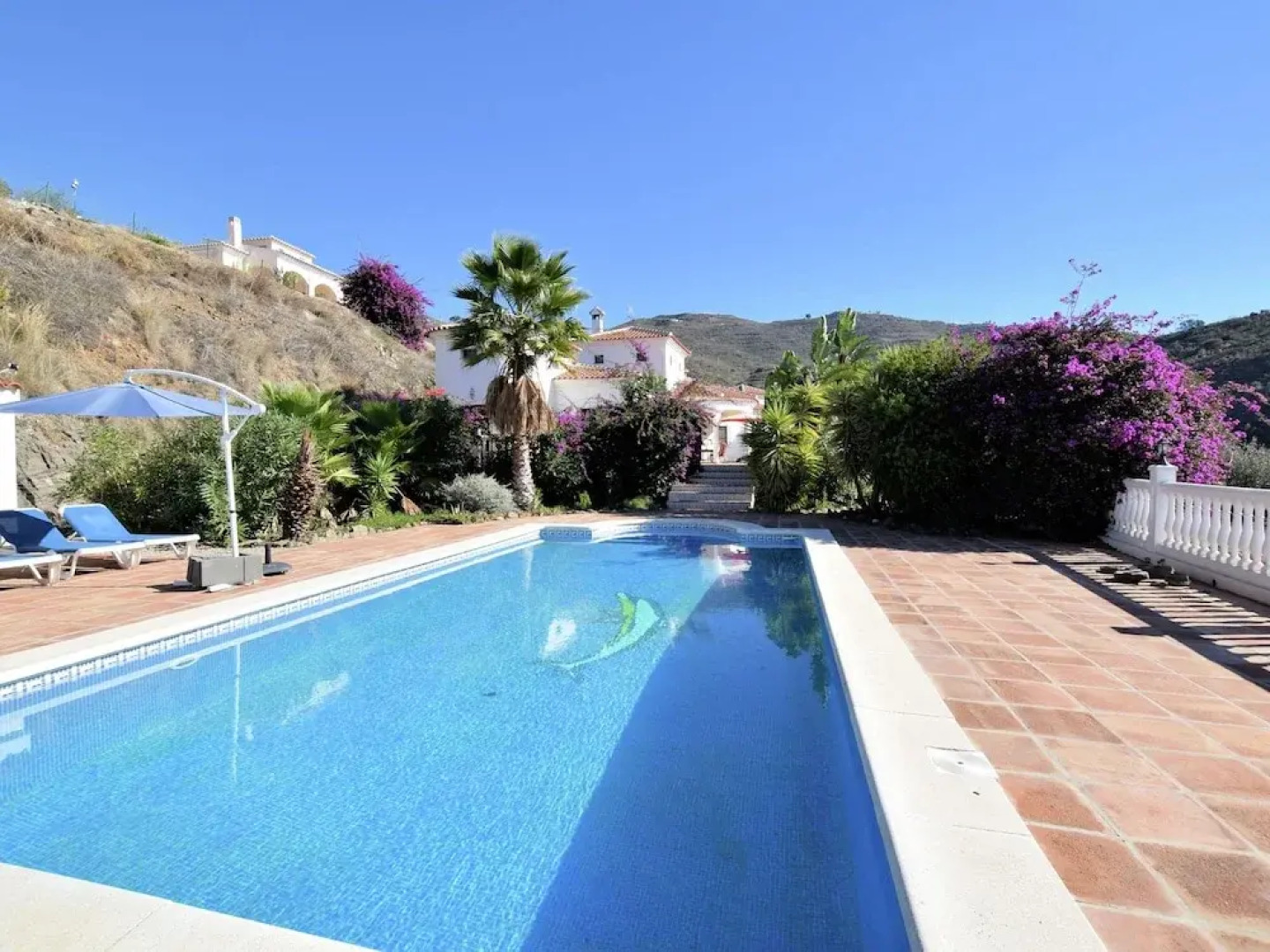 Comfortable Luxury Villa With Private Swimming Pool