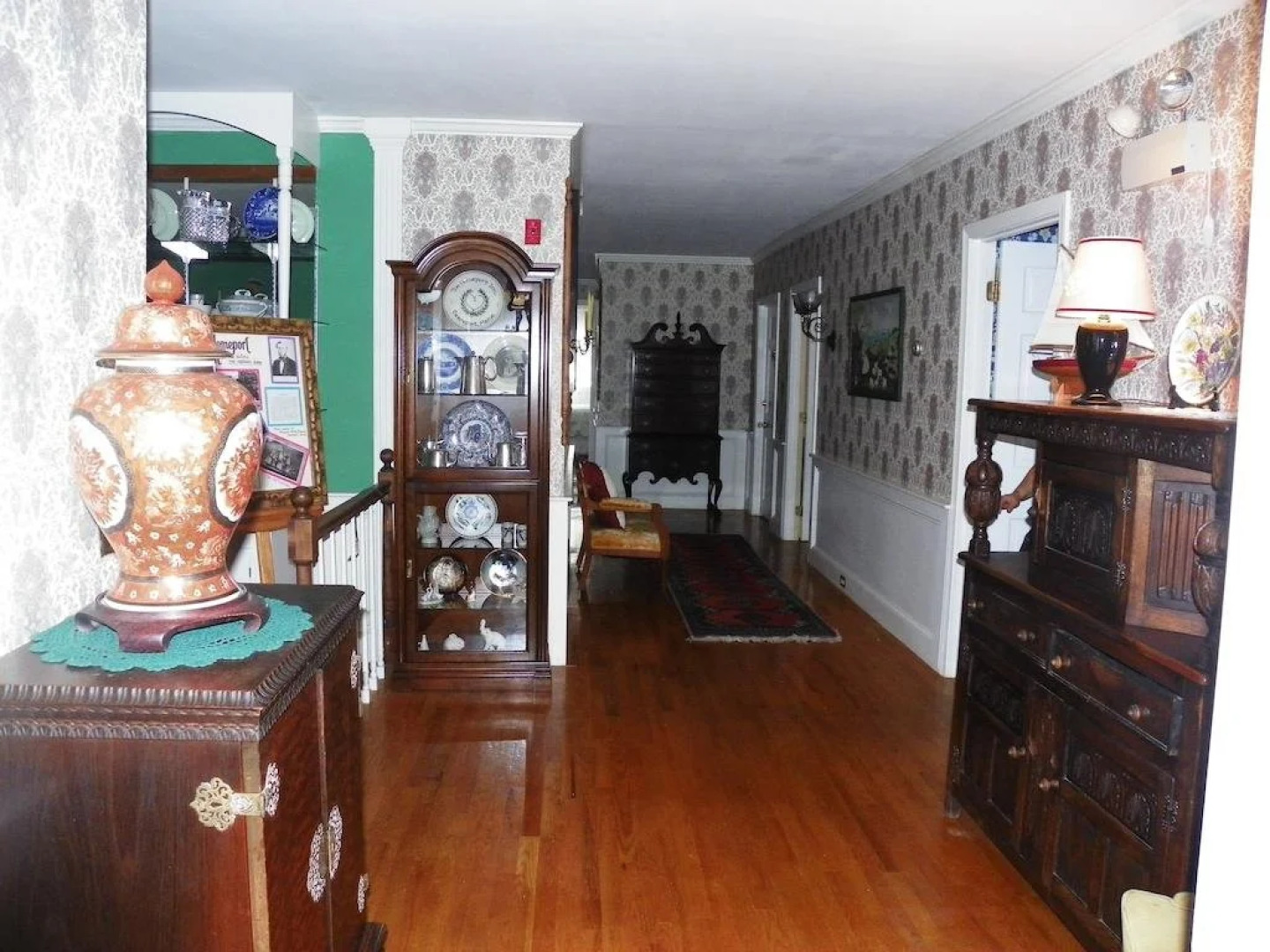 Homeport Inn and Tavern