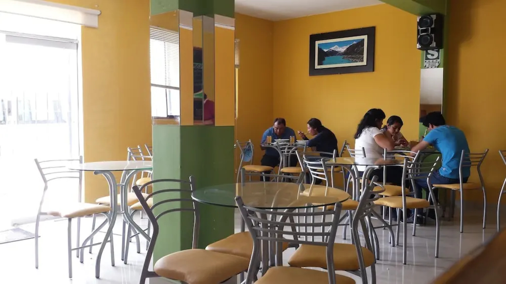 Hostal y Restaurante Business Rosh