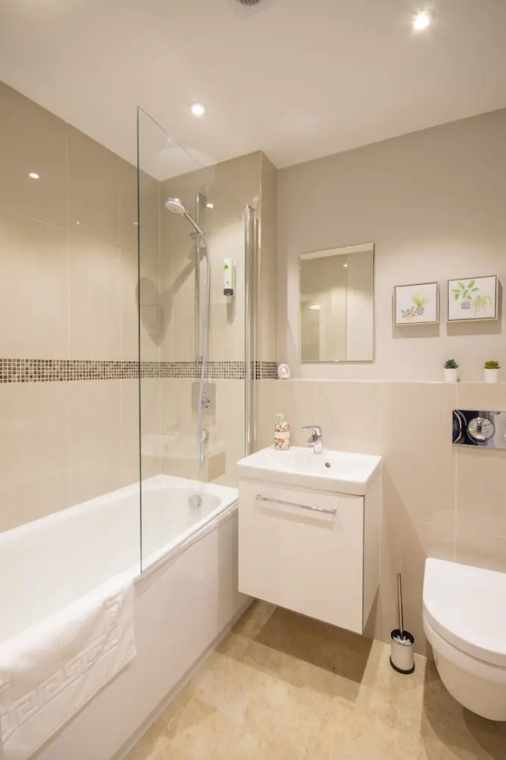 New Apartment Free Electric Car Charging