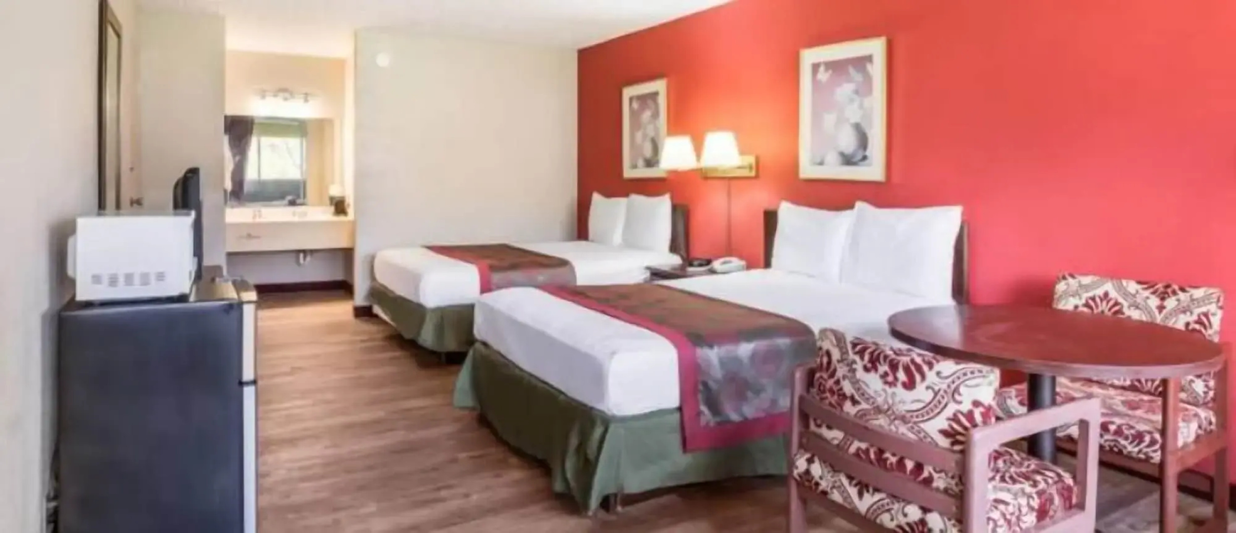 Red Carpet Inn Hazleton