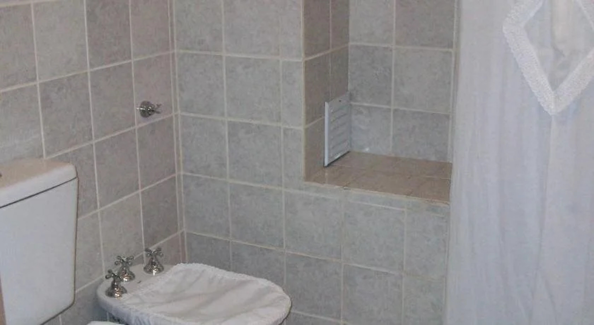 Viñedos Dorados Apart Hotel