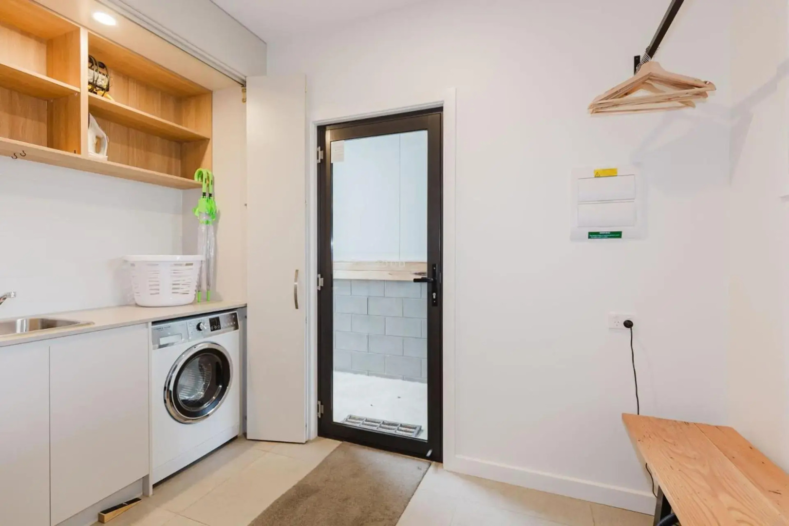 Spuren 4 of 2 Echidna Place East Jindabyne