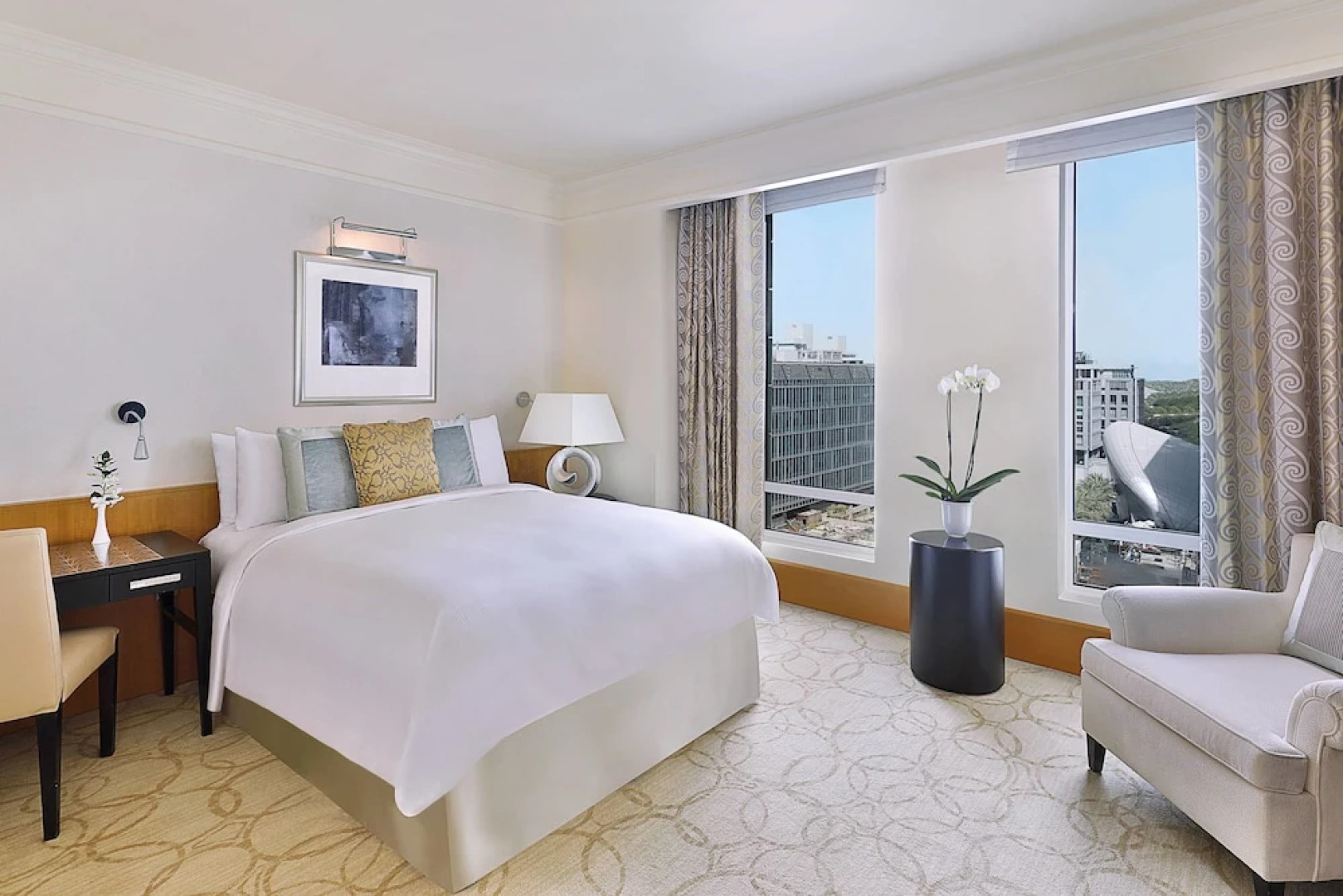 Отель The Ritz-Carlton, Dubai International Financial Centre