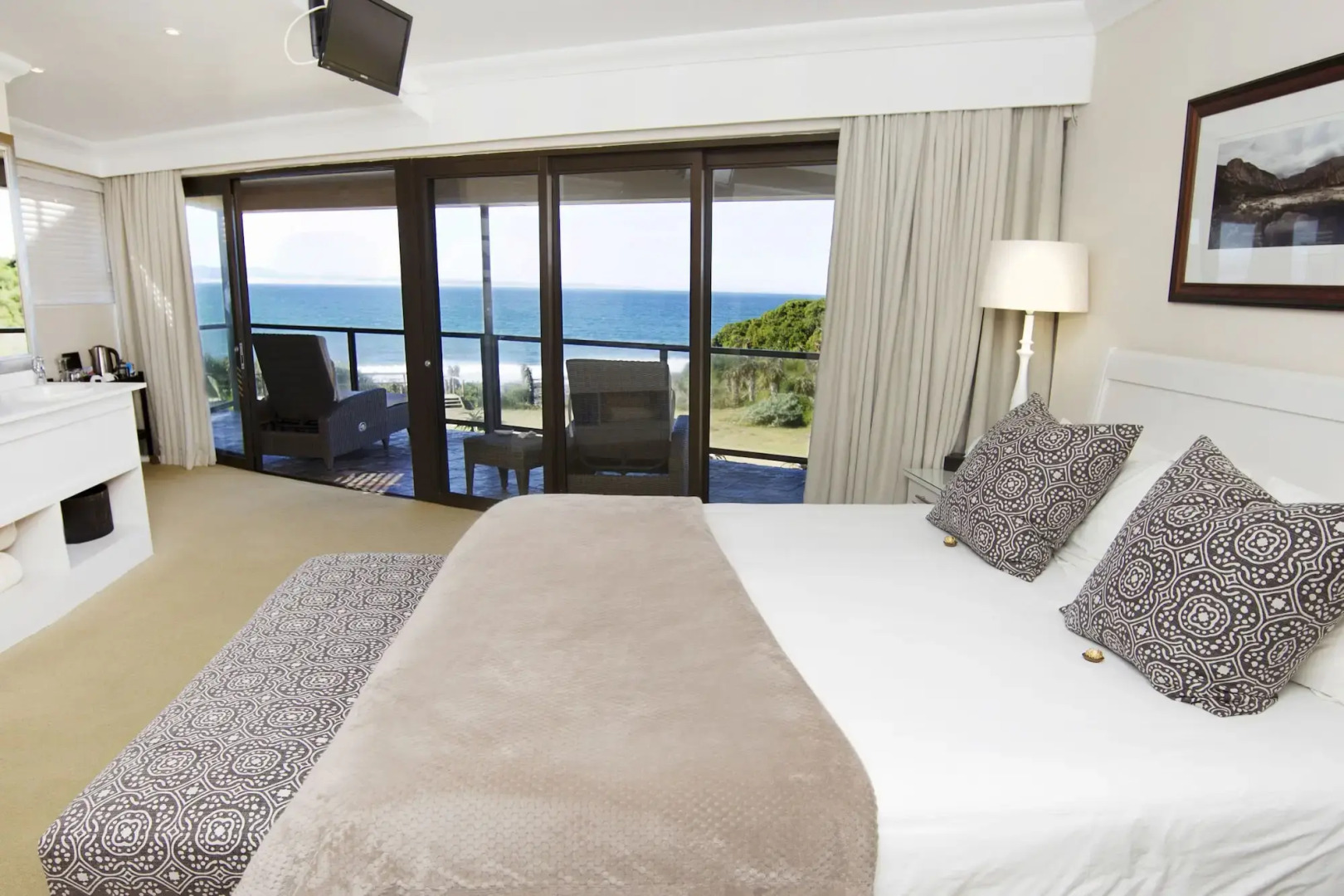 Super Tubes Guesthouse